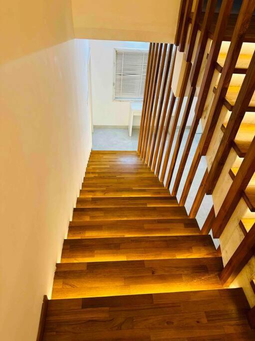 White House Sky View Theatre Villa In Gachibowli Екстер'єр фото